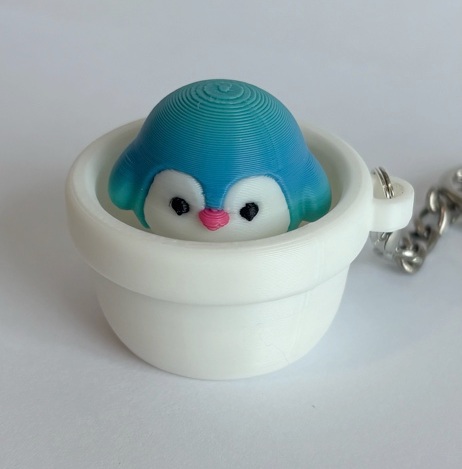 Penguin clicky keychain